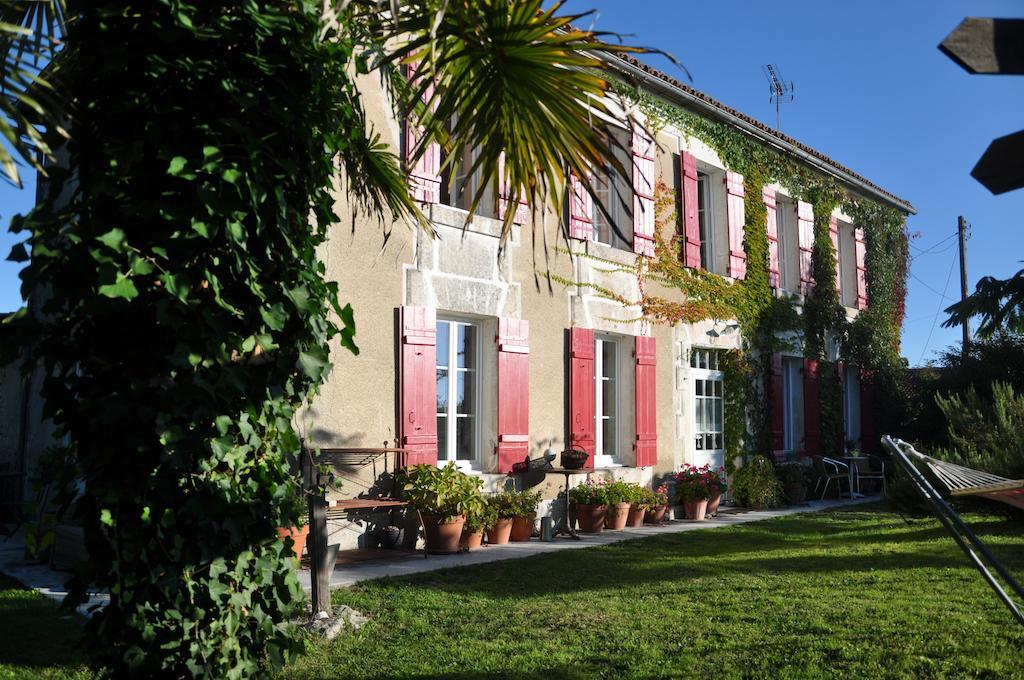 La Maison De Rose Brossac Exterior photo